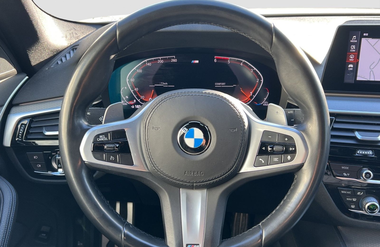 BMW 530d Touring ///M-Sport Luftfed. 360° AHK HiFi R foto 12