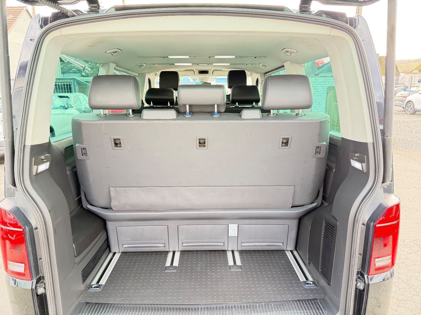 Volkswagen T6 Multivan Generation Six foto 11