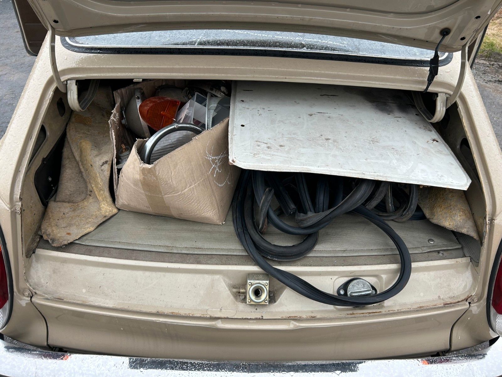 Volkswagen Typ 3 1600 TLE Coupe, H- Zulassung, Tüv, Note 2 foto 13