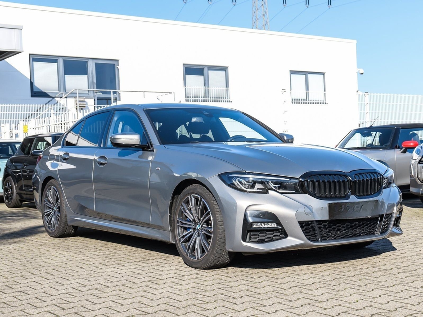 BMW 330i M-Sportpaket+Laserlicht+KZG+SHZ+Memory-Sitz foto 6