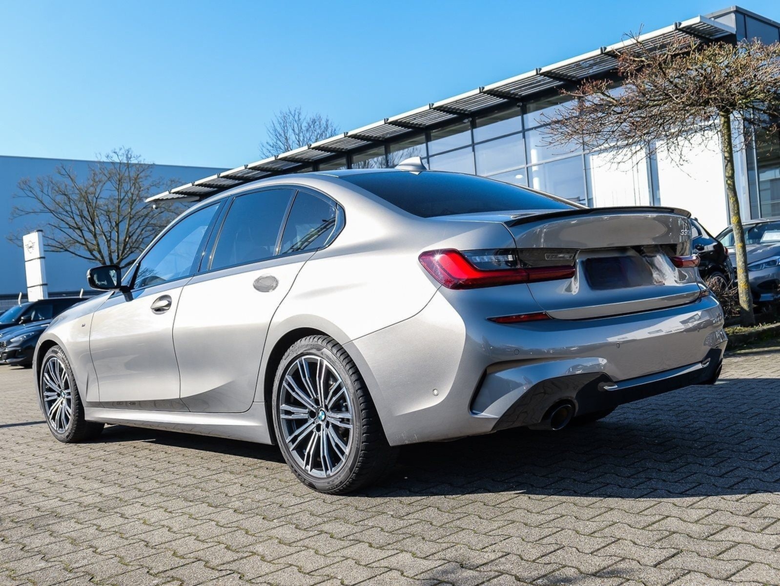 BMW 330i M-Sportpaket+Laserlicht+KZG+SHZ+Memory-Sitz foto 7