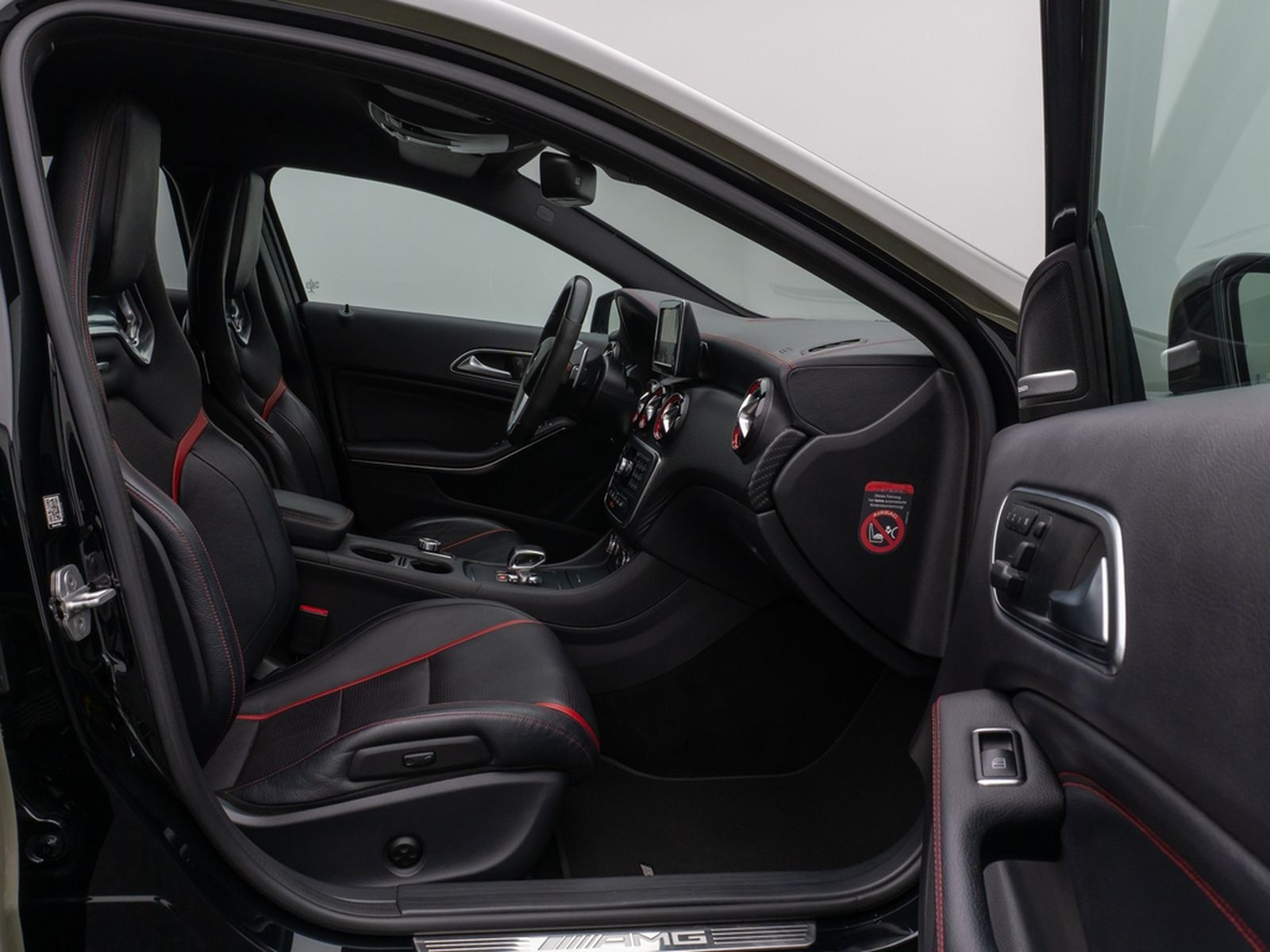 Mercedes-Benz A 45 AMG Performance 4Matic Aero H/K Kamera Navi foto 24