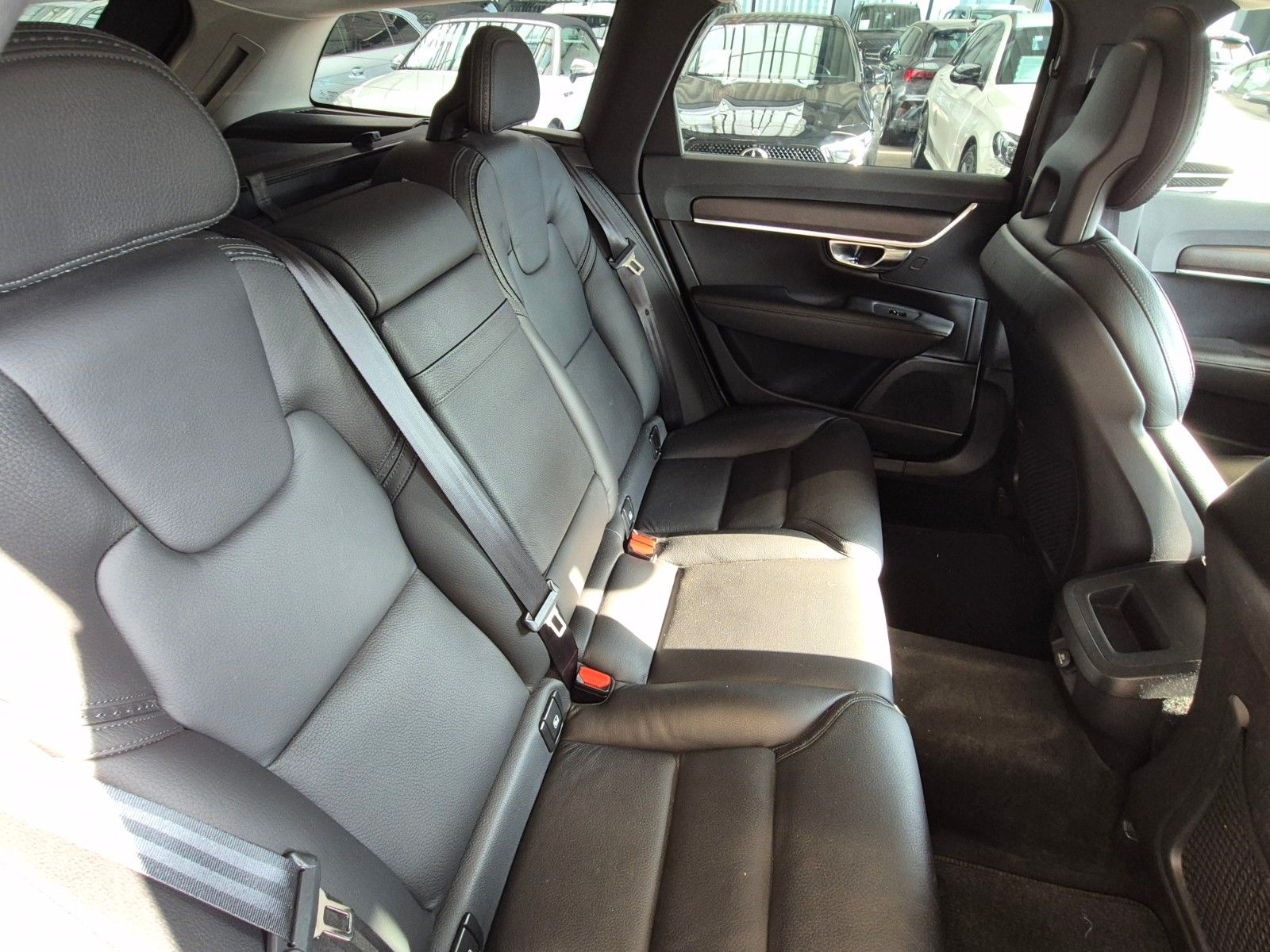 Volvo V90 CROSS COUNTRY AWD LEDER NAV LED PANO CAM AHK foto 13