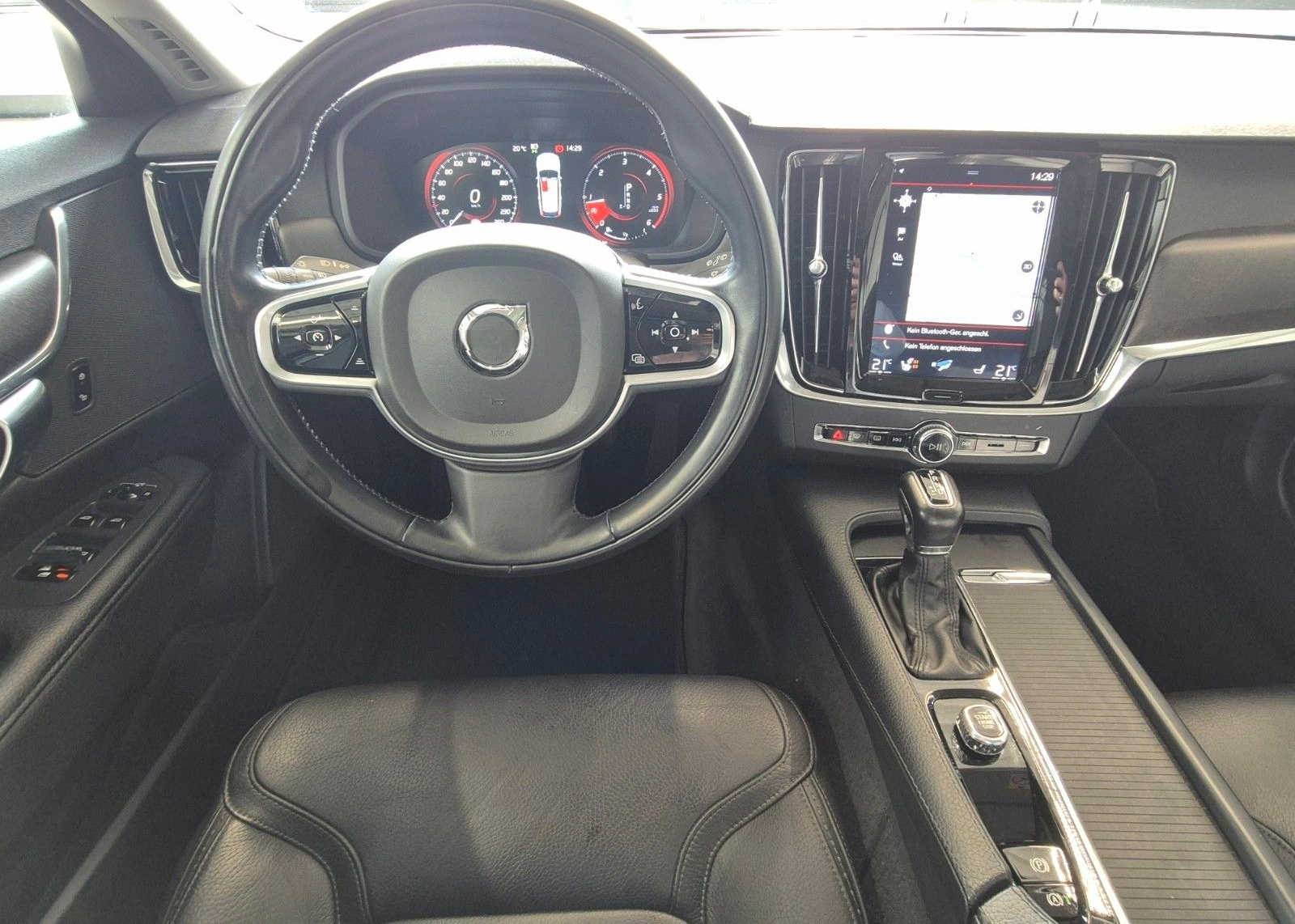 Volvo V90 CROSS COUNTRY AWD LEDER NAV LED PANO CAM AHK foto 15