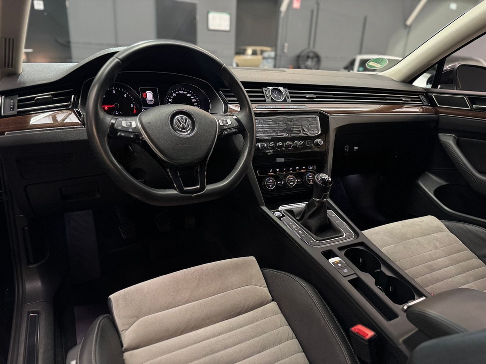 Volkswagen Passat Variant Highline Navi/Shz/ACC/Ahk/Kamera foto 19