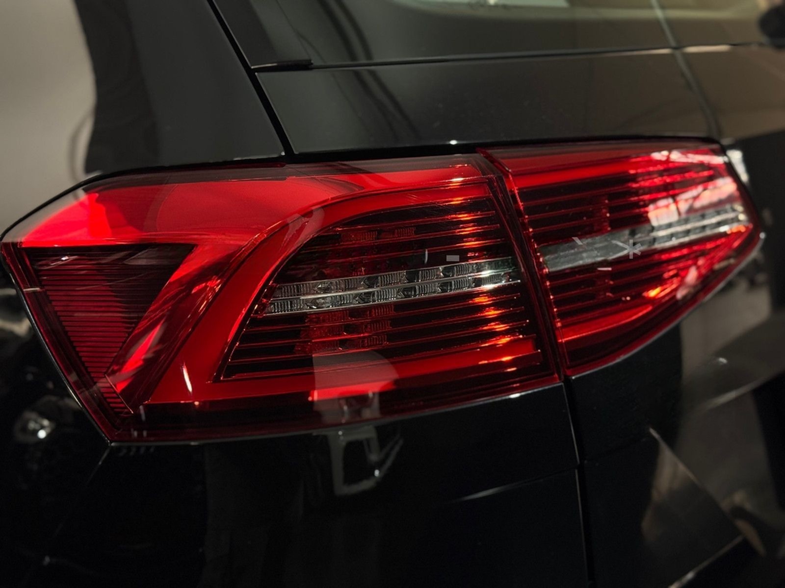 Volkswagen Passat Variant Highline Navi/Shz/ACC/Ahk/Kamera foto 36