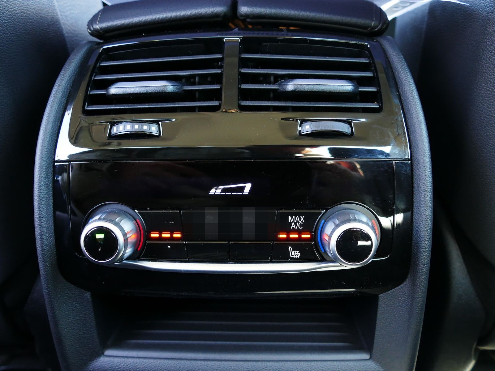 BMW 520d LuxuryLine HUD GSD ACC Laser AHK Sitzbelüf foto 14