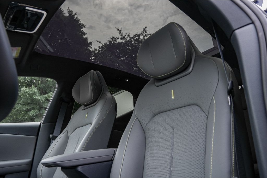 Lynk&Co 02 More 360° Pano H-K ICC Memory foto 11