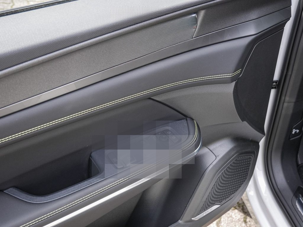 Lynk&Co 01 1.5 TD PHEV 360° ACC Pano Navi foto 18