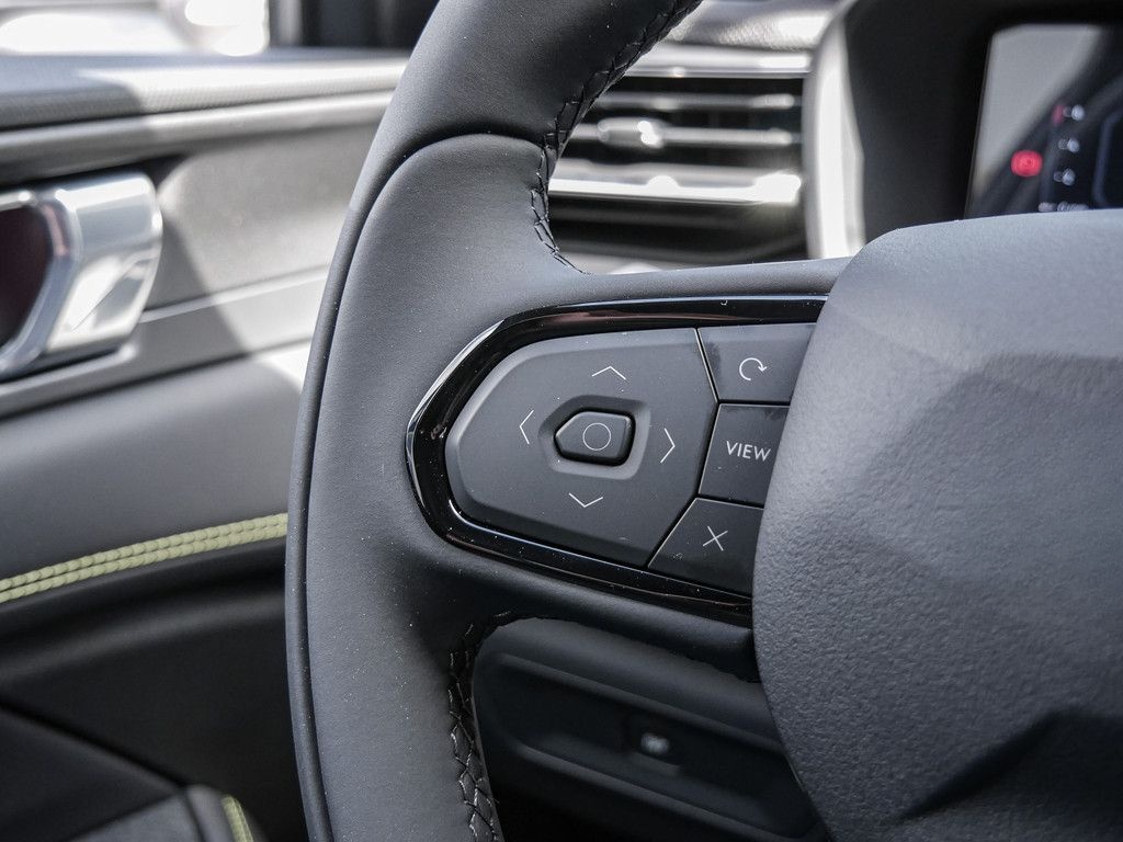 Lynk&Co 01 1.5 TD PHEV 360° ACC Pano Navi foto 15