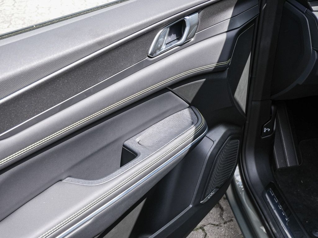 Lynk&Co 01 1.5 TD PHEV 360° ACC Pano Navi foto 18