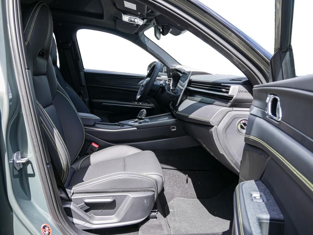 Lynk&Co 01 1.5 TD PHEV 360° ACC Pano Navi foto 4