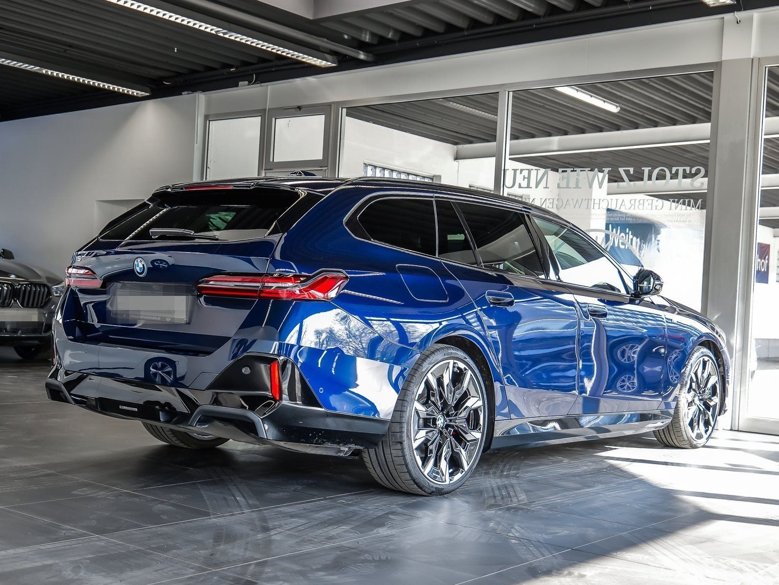 BMW i5 xDrive40 Touring+M Sport Pro+LC Prof.+AHK+Hea foto 2