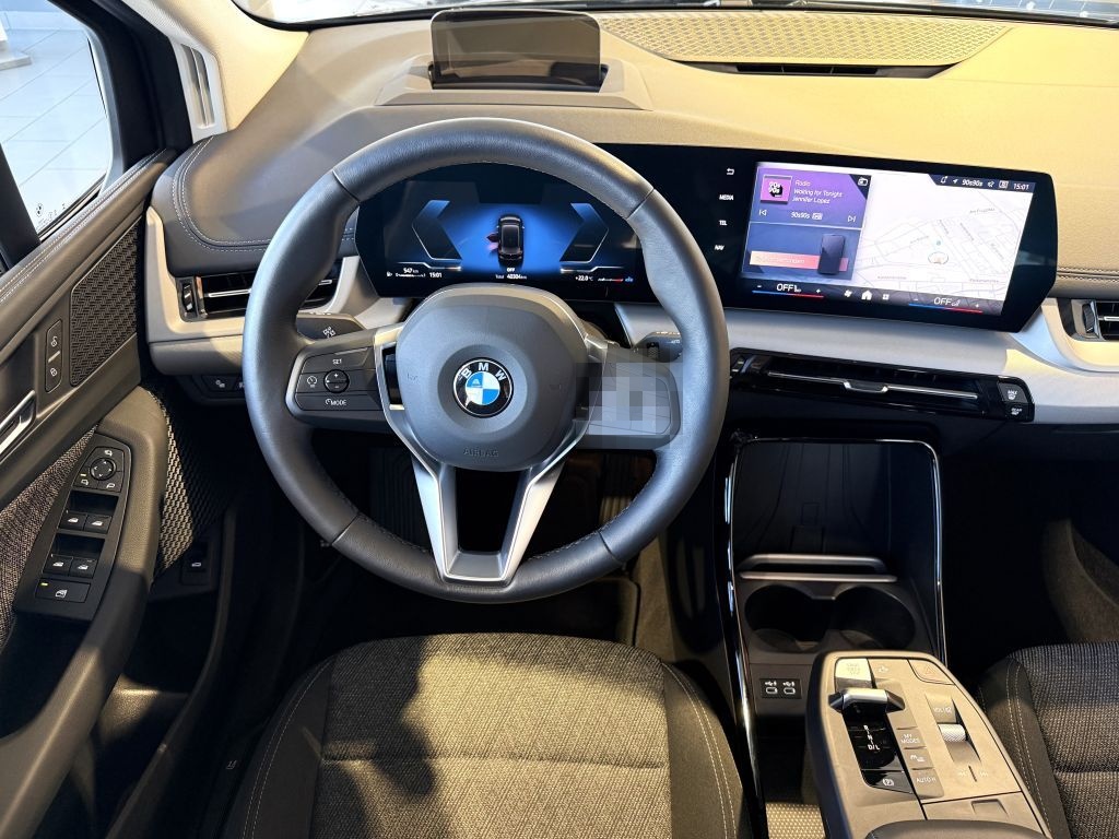 BMW 218i Active Tourer KOMF+HUD+ACC+AHK+KAM+SPUR+AL+ foto 4