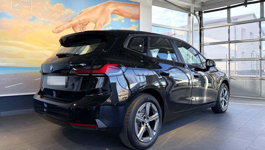 BMW 218i Active Tourer KOMF+HUD+ACC+AHK+KAM+SPUR+AL+ foto 8