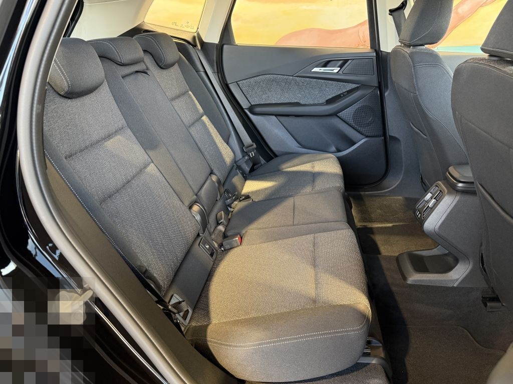 BMW 218i Active Tourer KOMF+HUD+ACC+AHK+KAM+SPUR+AL+ foto 10