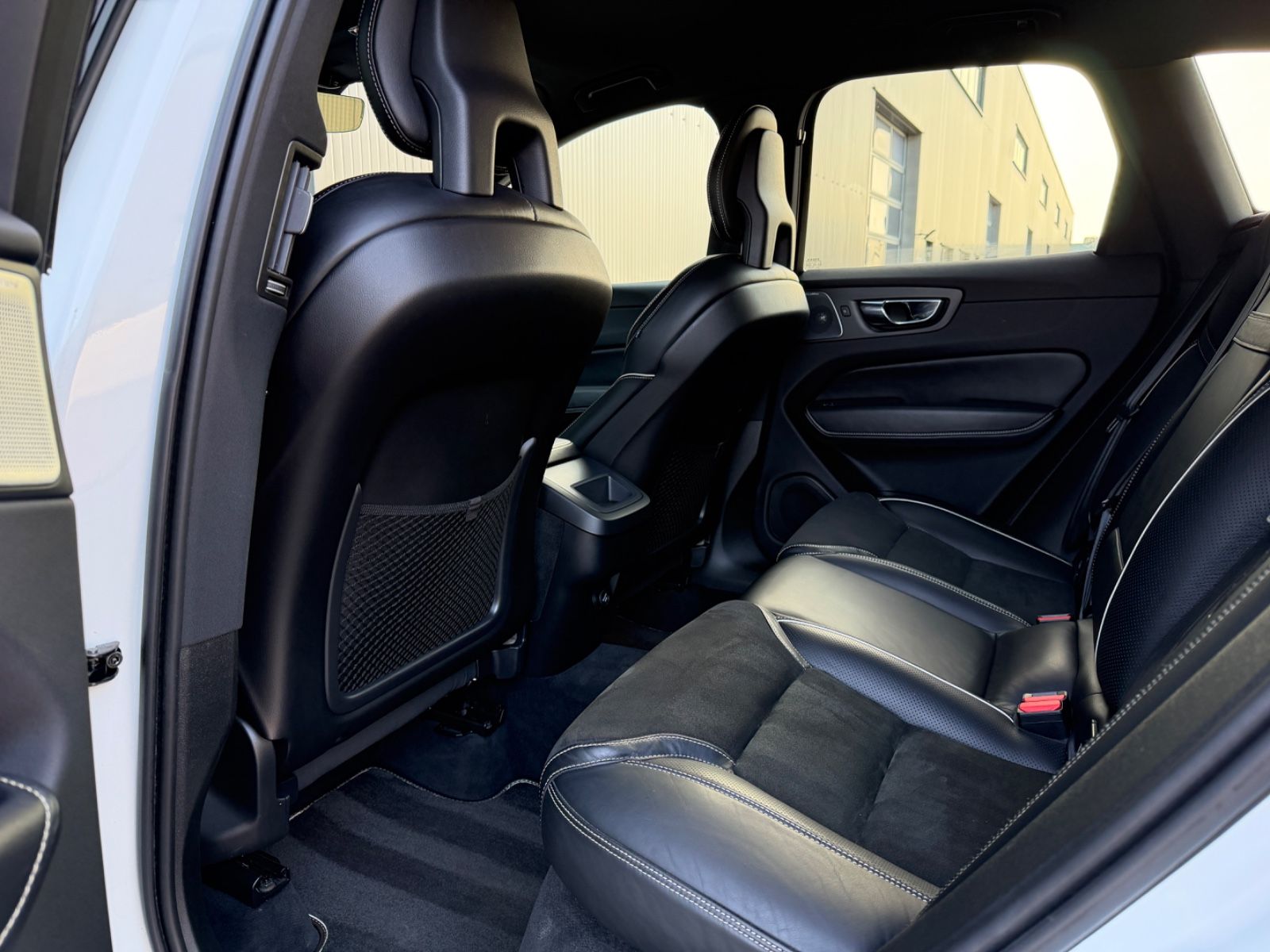 Volvo XC 60 XC60 R Design AWD|360Grad|B&W|AHK| foto 15