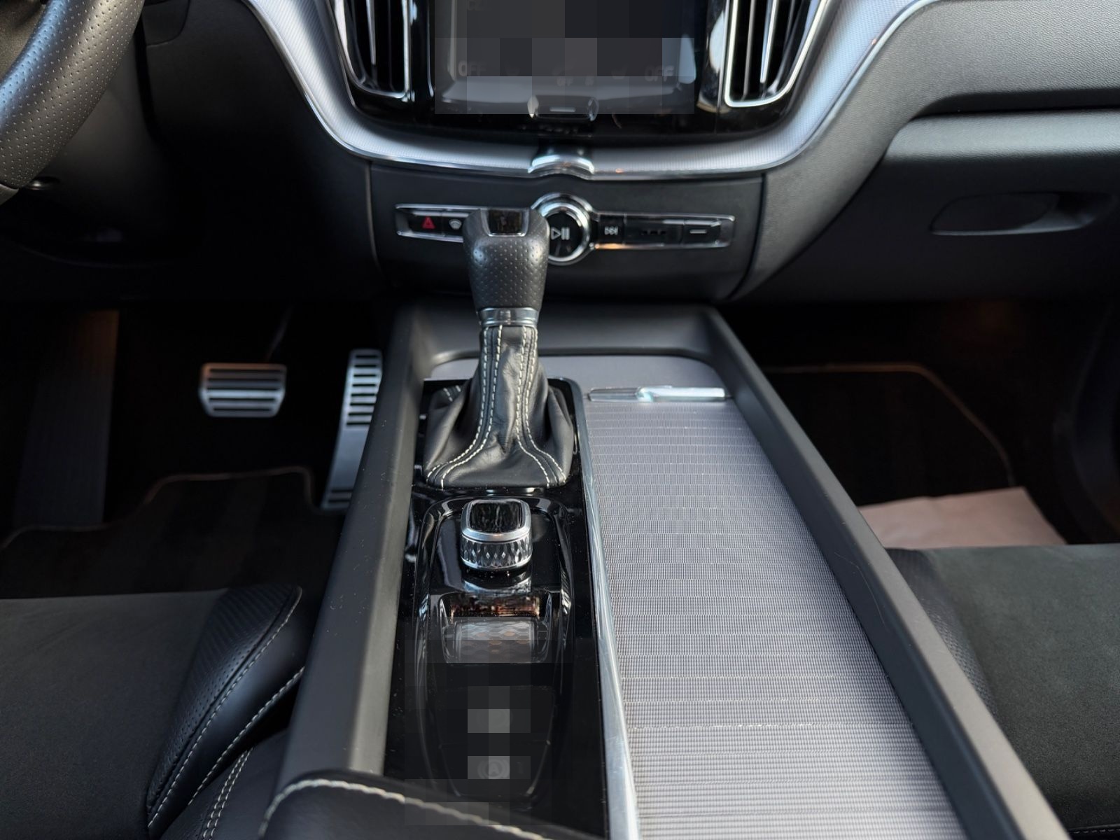 Volvo XC 60 XC60 R Design AWD|360Grad|B&W|AHK| foto 19