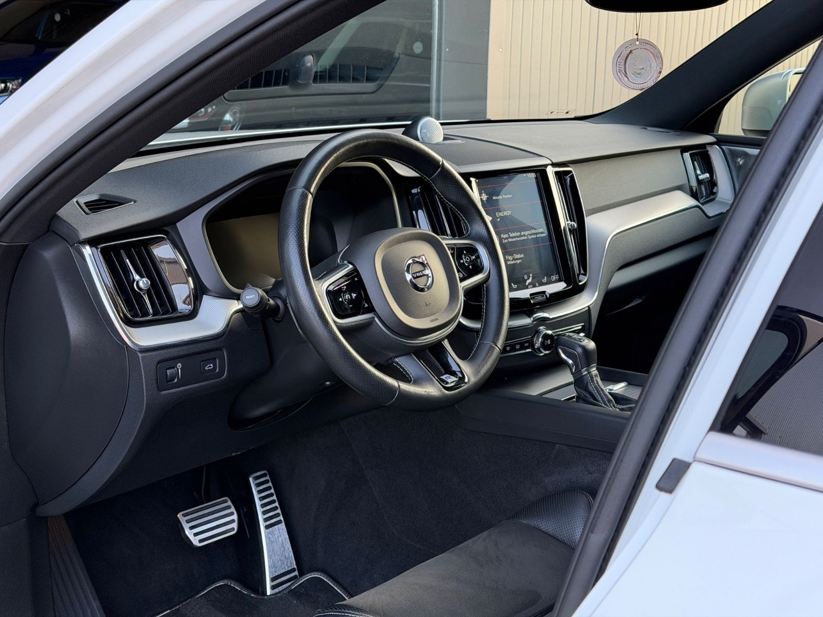 Volvo XC 60 XC60 R Design AWD|360Grad|B&W|AHK| foto 9