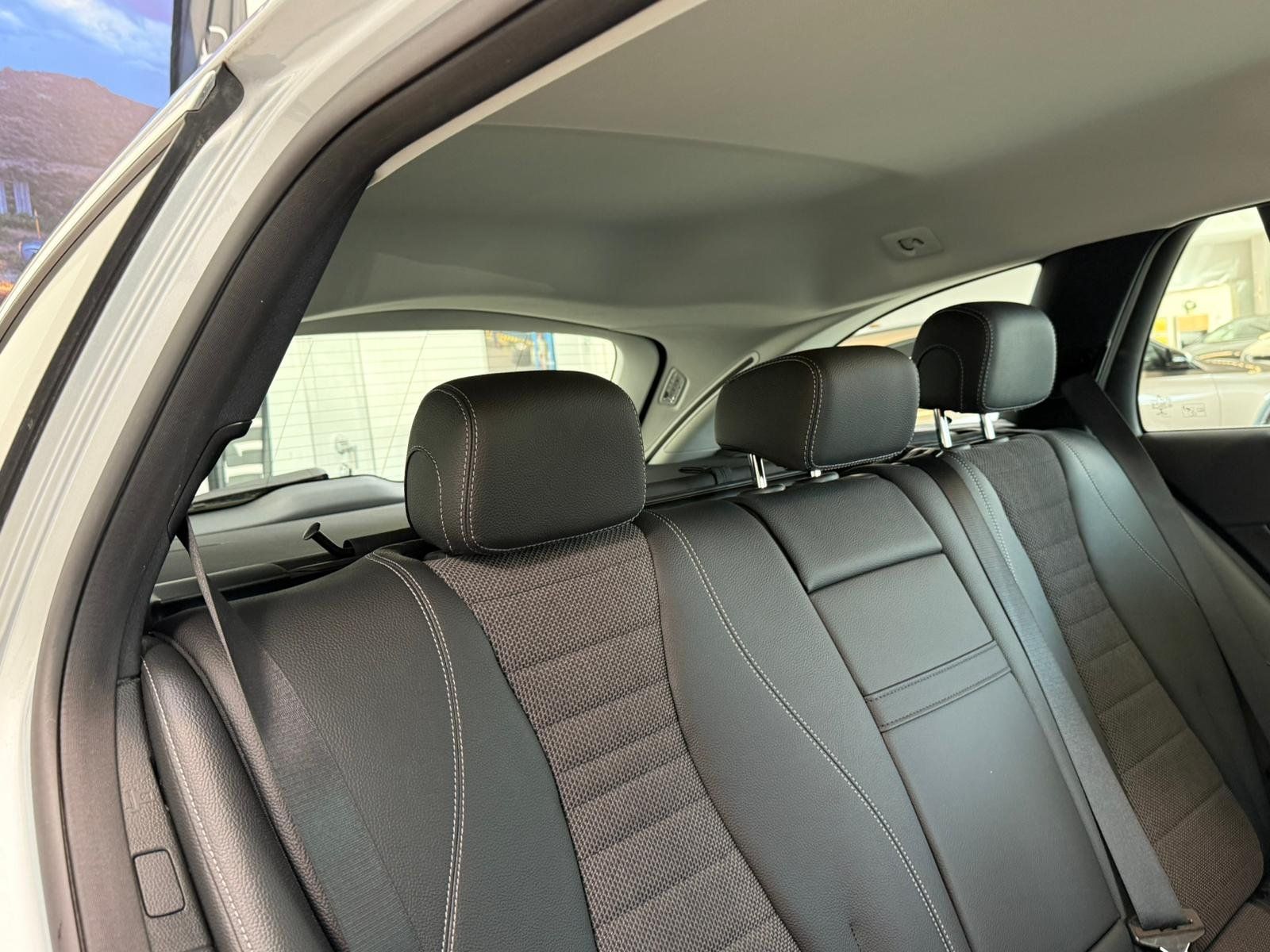 Mercedes-Benz E 220 T d AVANTGARDE AHK+MBUXHIGH+SIDEBAGSFOND foto 19