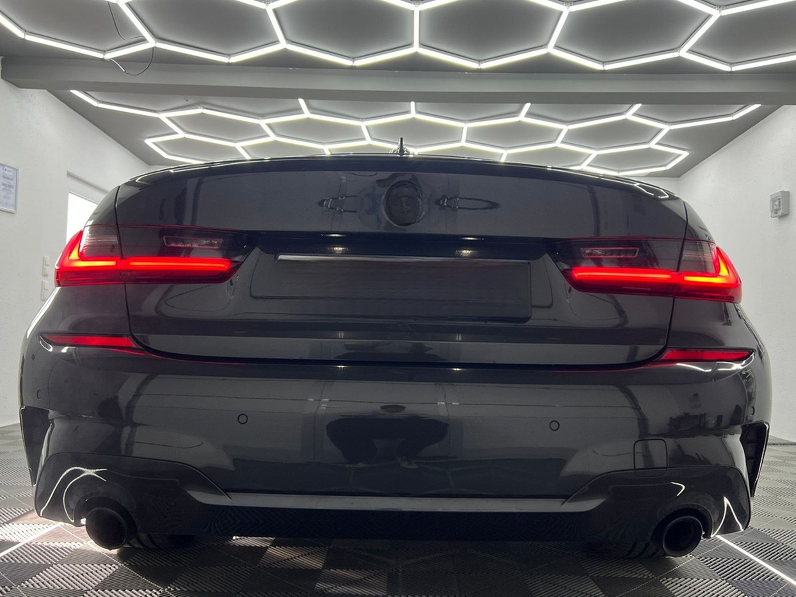 BMW 330 i M SPORT PAKET/AMBI/LASER/DRAVITGRAU/DE FZG foto 11