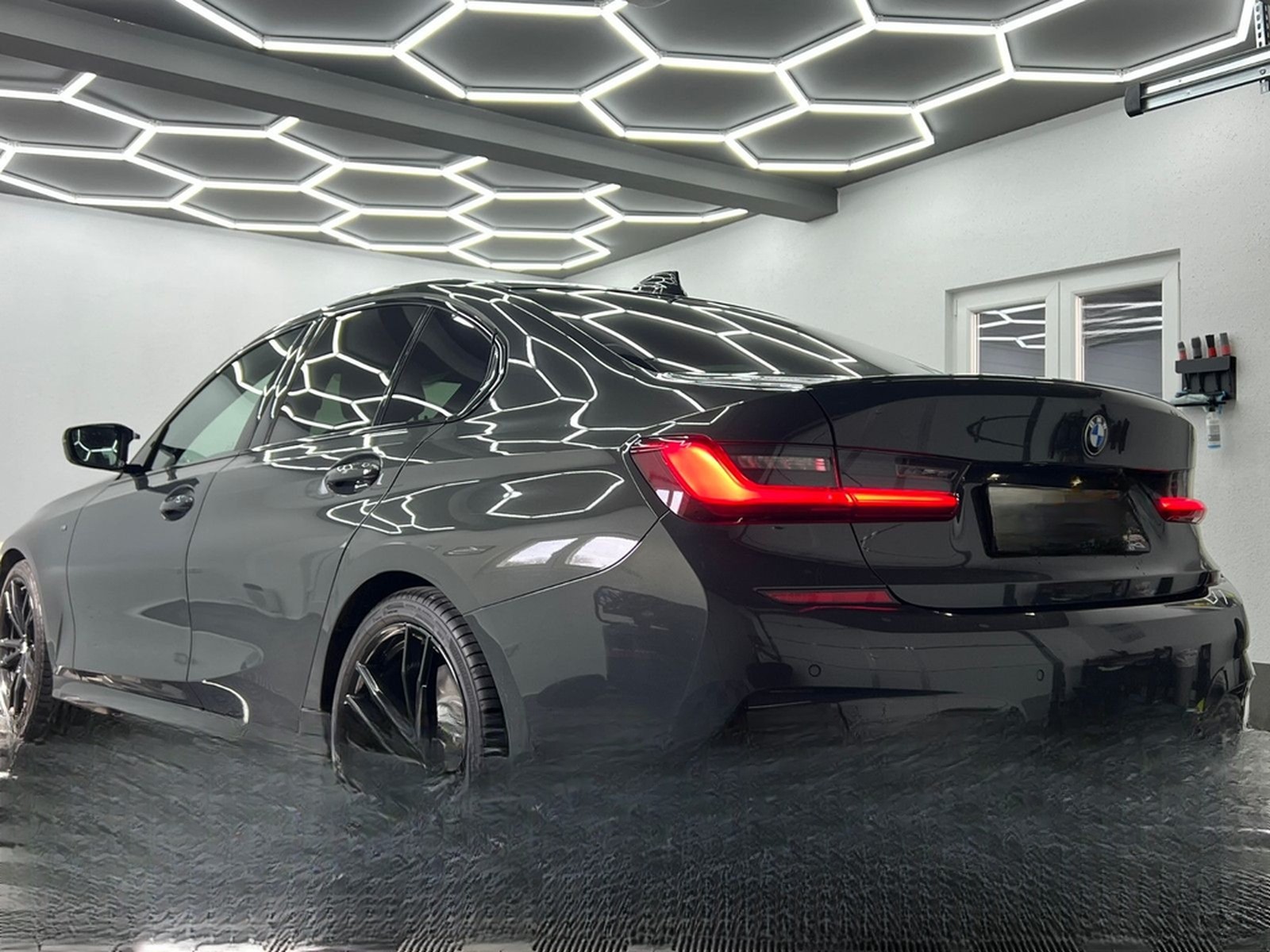BMW 330 i M SPORT PAKET/AMBI/LASER/DRAVITGRAU/DE FZG foto 12