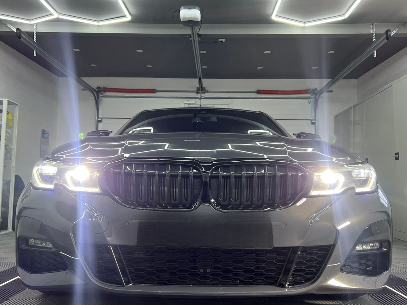 BMW 330 i M SPORT PAKET/AMBI/LASER/DRAVITGRAU/DE FZG foto 7