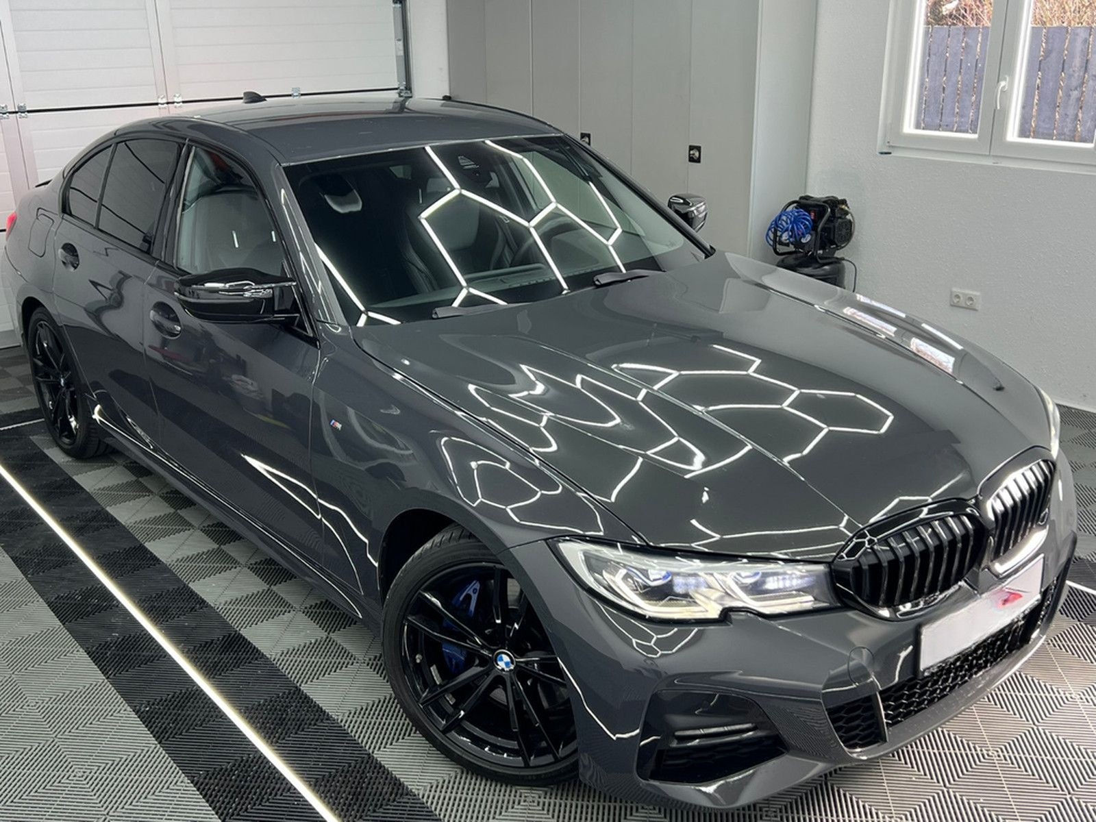 BMW 330 i M SPORT PAKET/AMBI/LASER/DRAVITGRAU/DE FZG foto 9