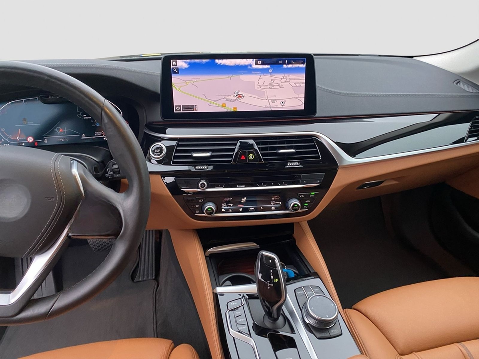 BMW 530i Touring Luxury Line ACC Laser Luftfed. Pano foto 13