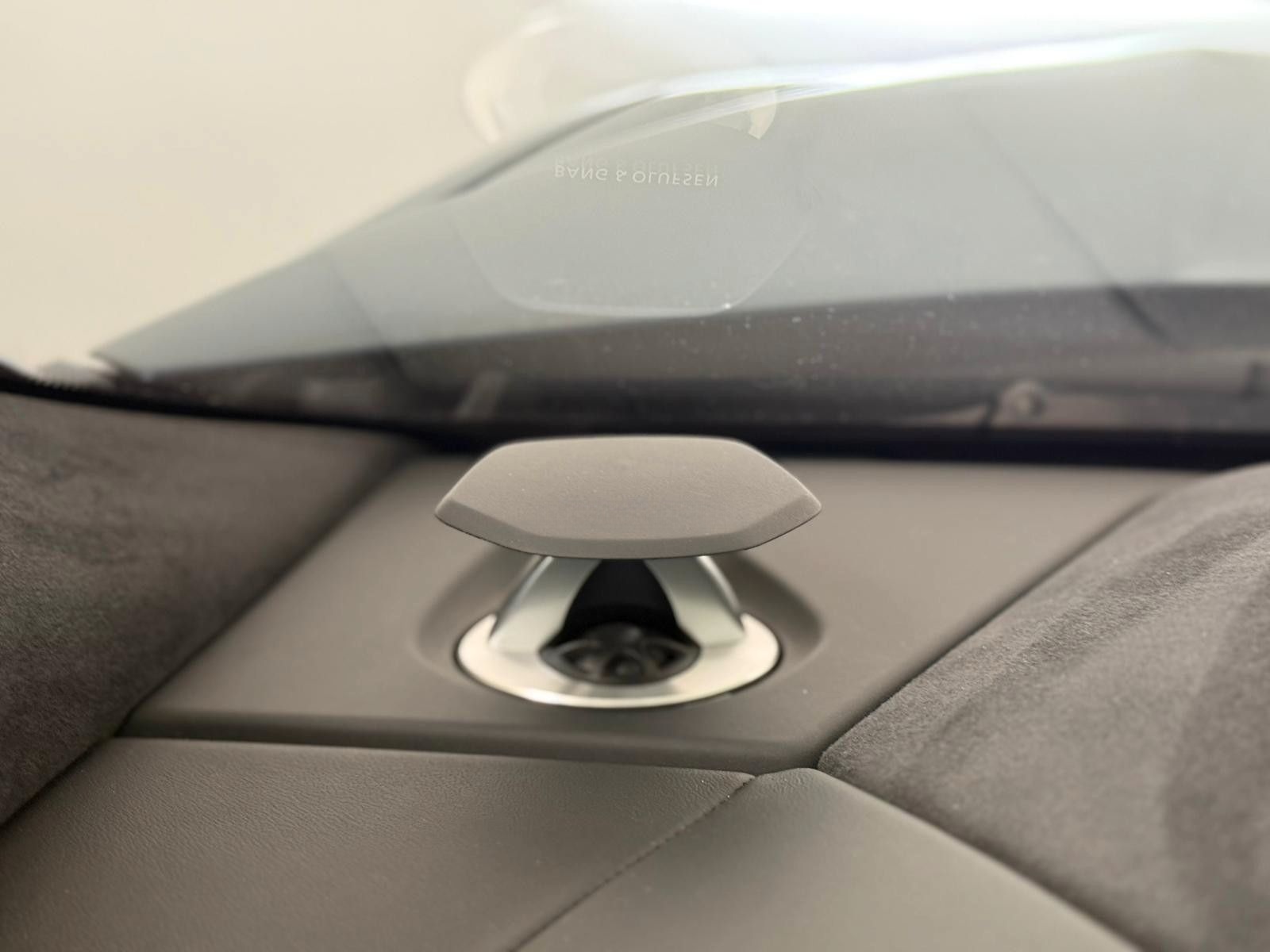 Lamborghini Urus 4.0 V8 Pano 360° 3D B&O Massage Luft foto 24