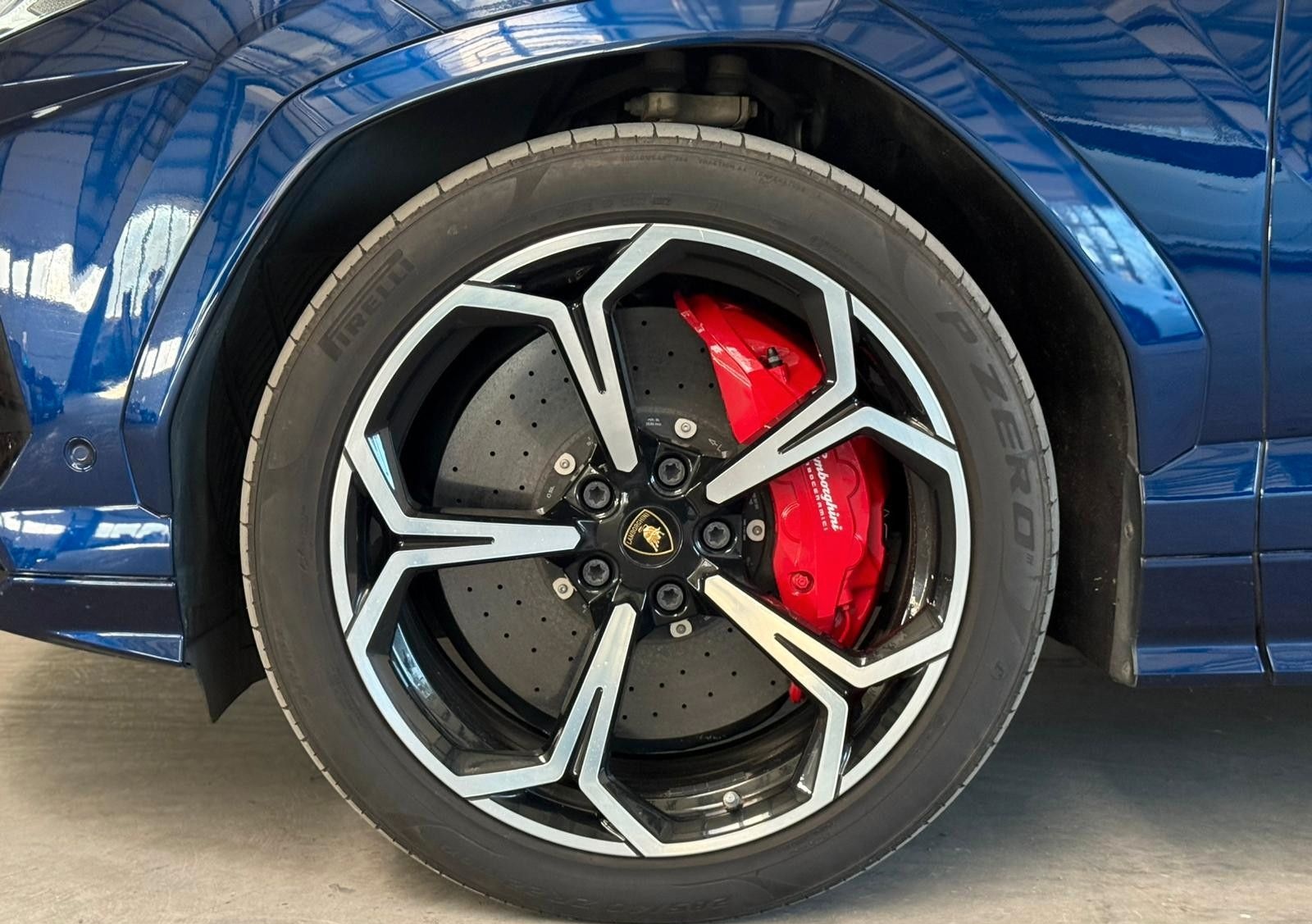 Lamborghini Urus 4.0 V8 Pano 360° 3D B&O Massage Luft foto 7