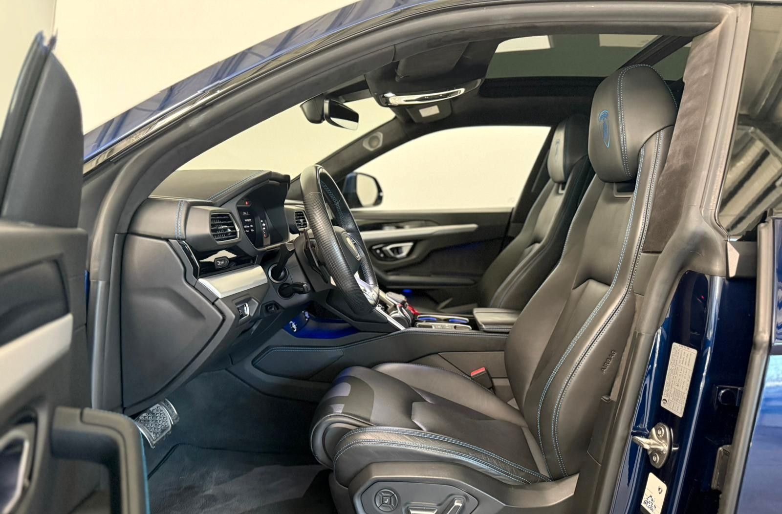 Lamborghini Urus 4.0 V8 Pano 360° 3D B&O Massage Luft foto 10