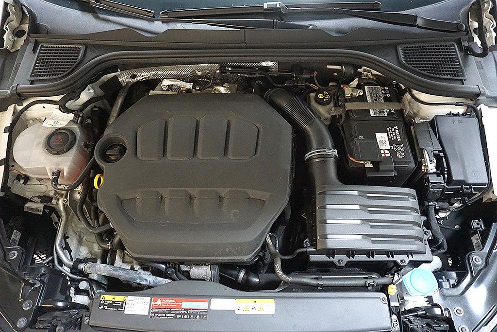 Volkswagen Golf 8 2.0TSI DSG 2xR-Line Virtual AHK Sthz foto 16
