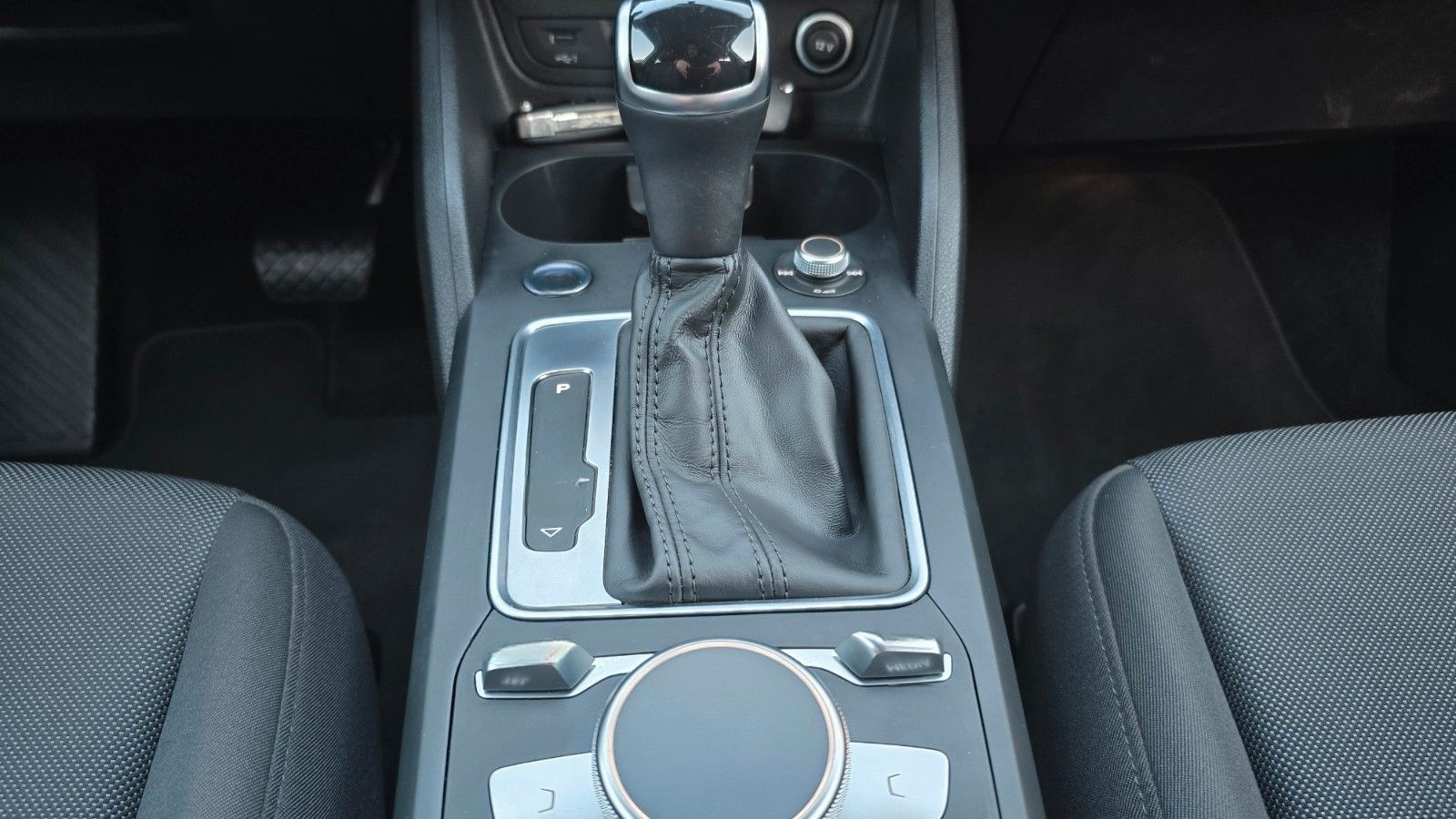 Audi Q2 35TFSI edition one foto 18