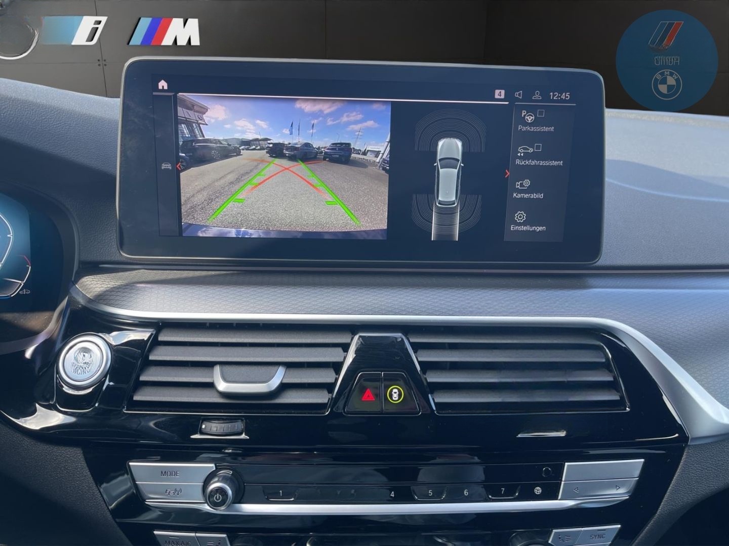 BMW 530 i xDrive M-Sport Touring AHK HUD StandHZG foto 11