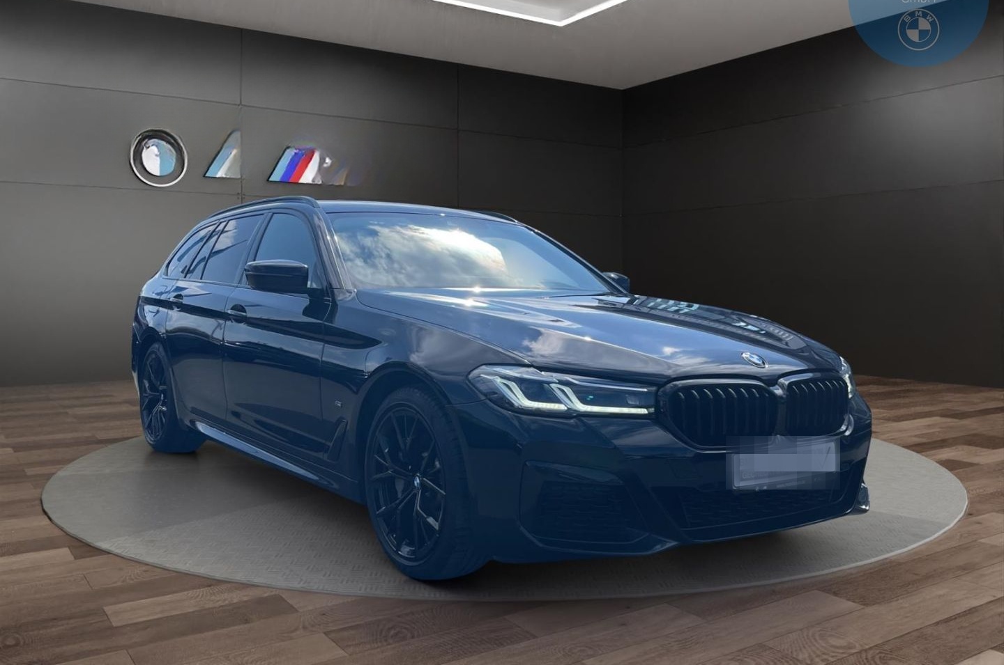BMW 530 i xDrive M-Sport Touring AHK HUD StandHZG foto 16