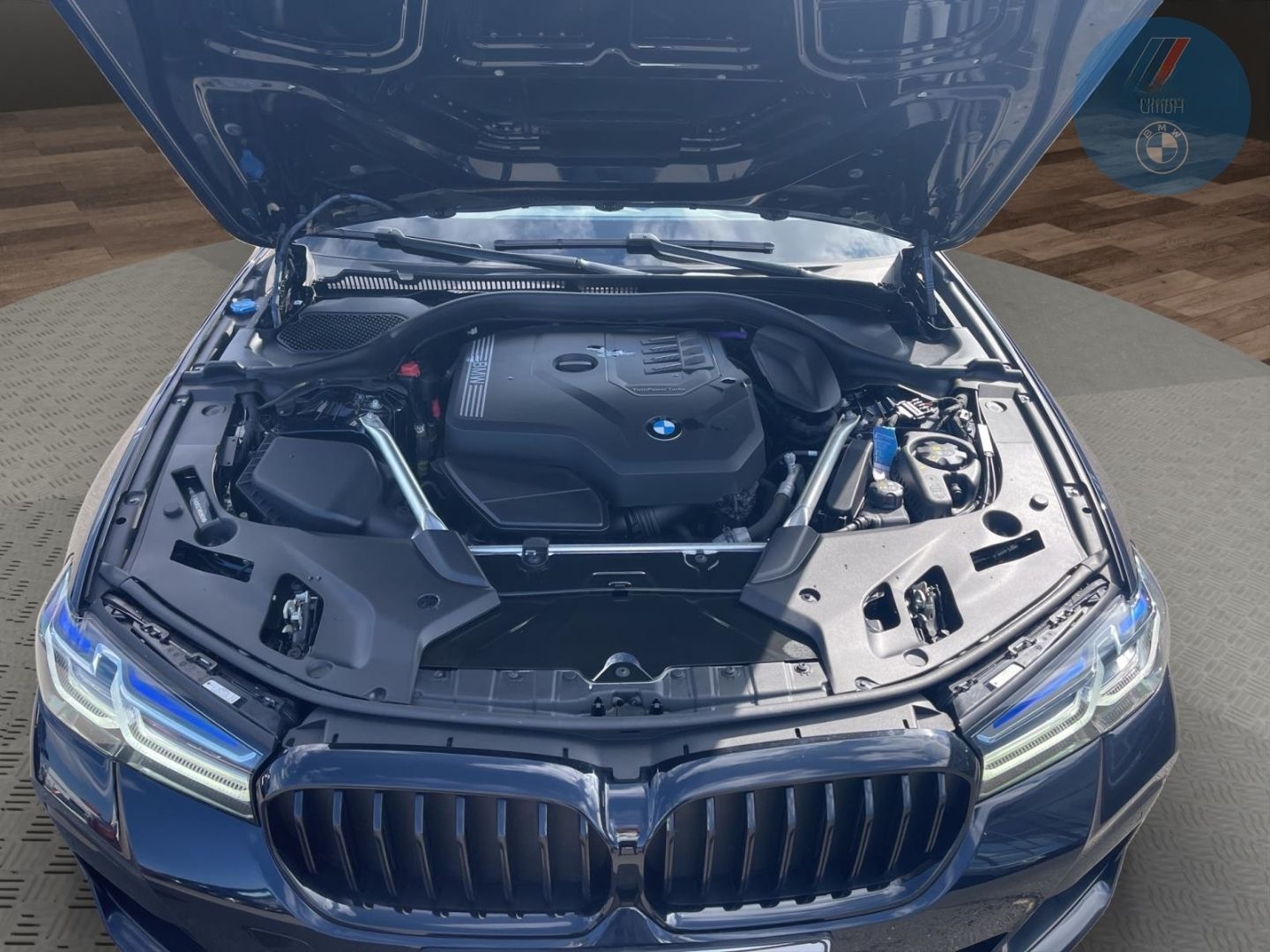 BMW 530 i xDrive M-Sport Touring AHK HUD StandHZG foto 20
