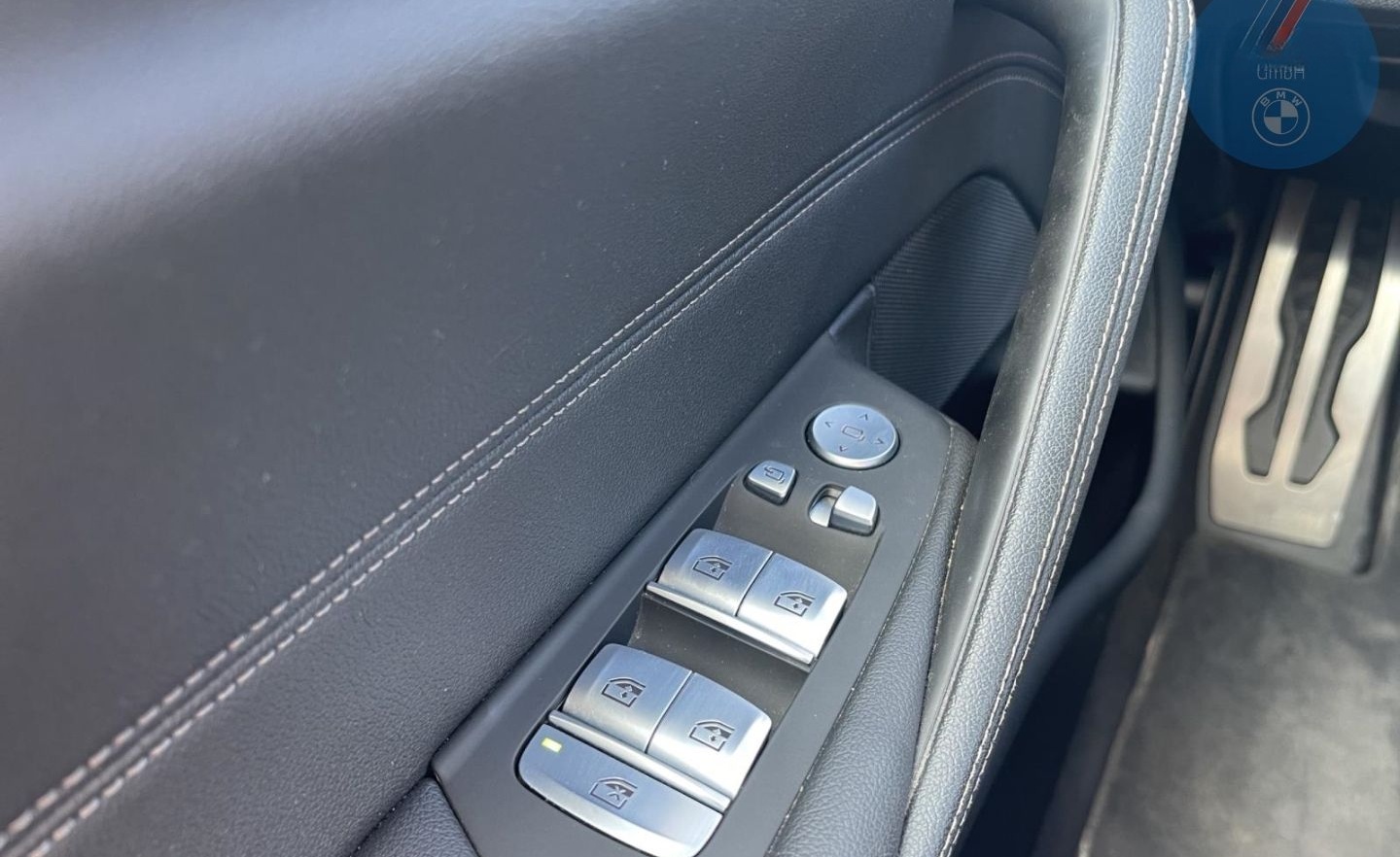 BMW 530 i xDrive M-Sport Touring AHK HUD StandHZG foto 25