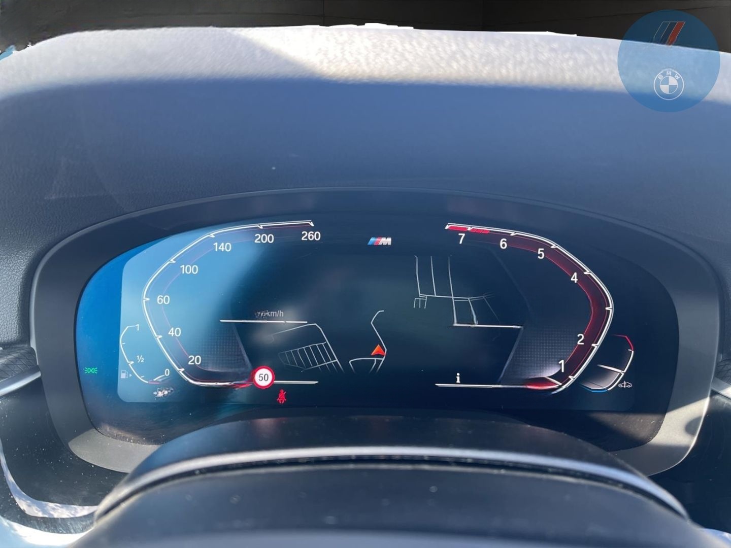BMW 530 i xDrive M-Sport Touring AHK HUD StandHZG foto 8