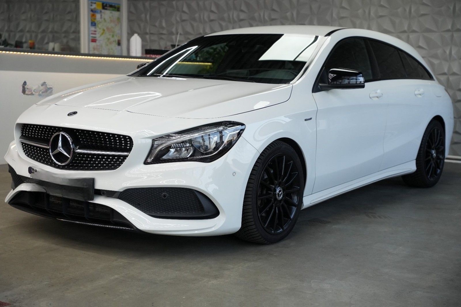 Mercedes-Benz CLA 200 Edition AMG-LINE*KAMERA*CARPLAY-NAVI foto 2