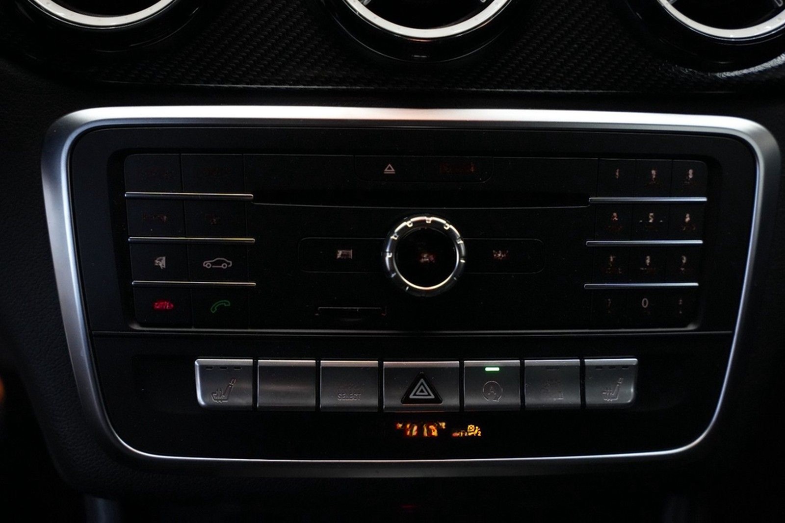 Mercedes-Benz CLA 200 Edition AMG-LINE*KAMERA*CARPLAY-NAVI foto 13