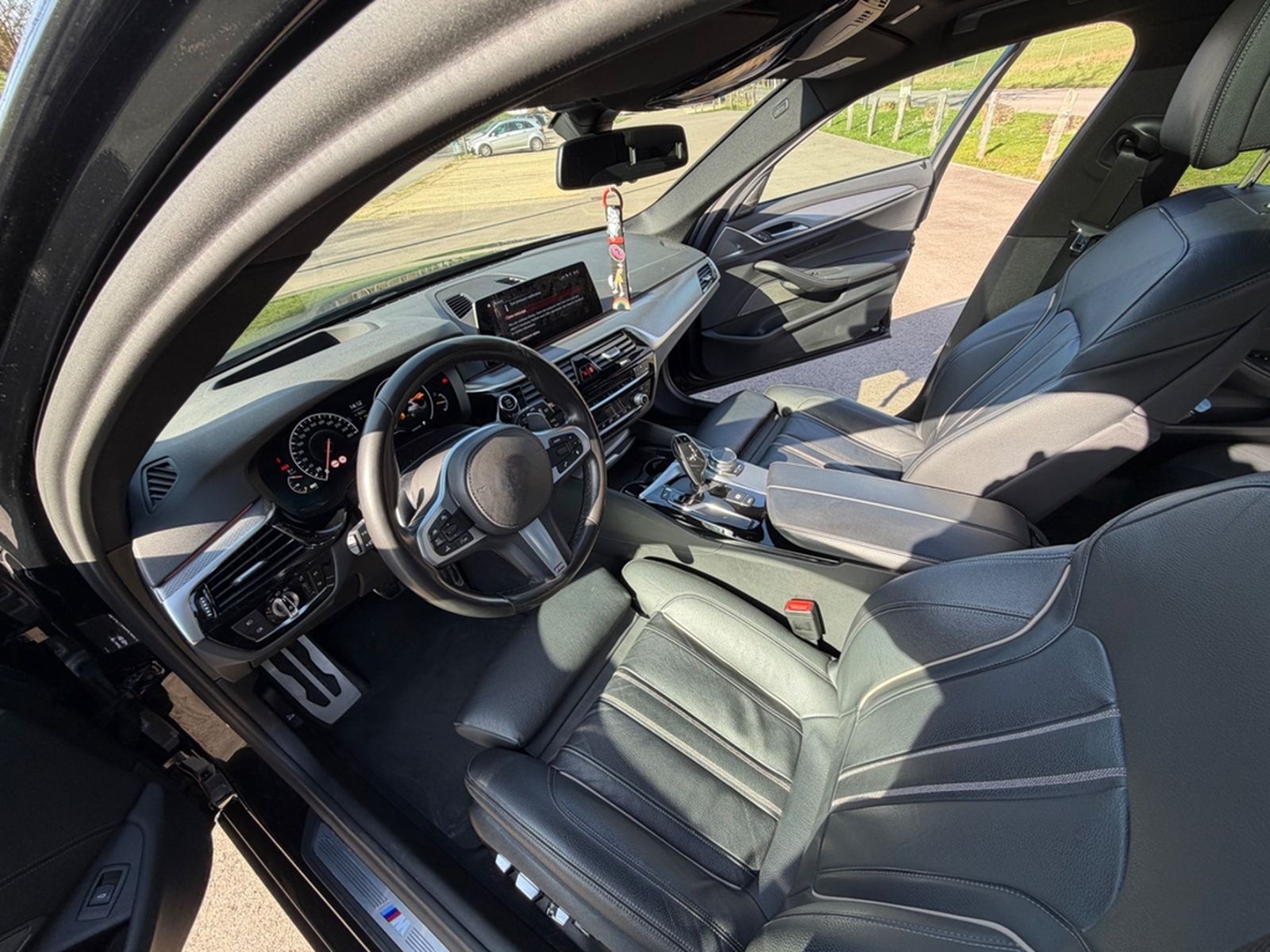 BMW 540d xDrive Touring A - foto 2