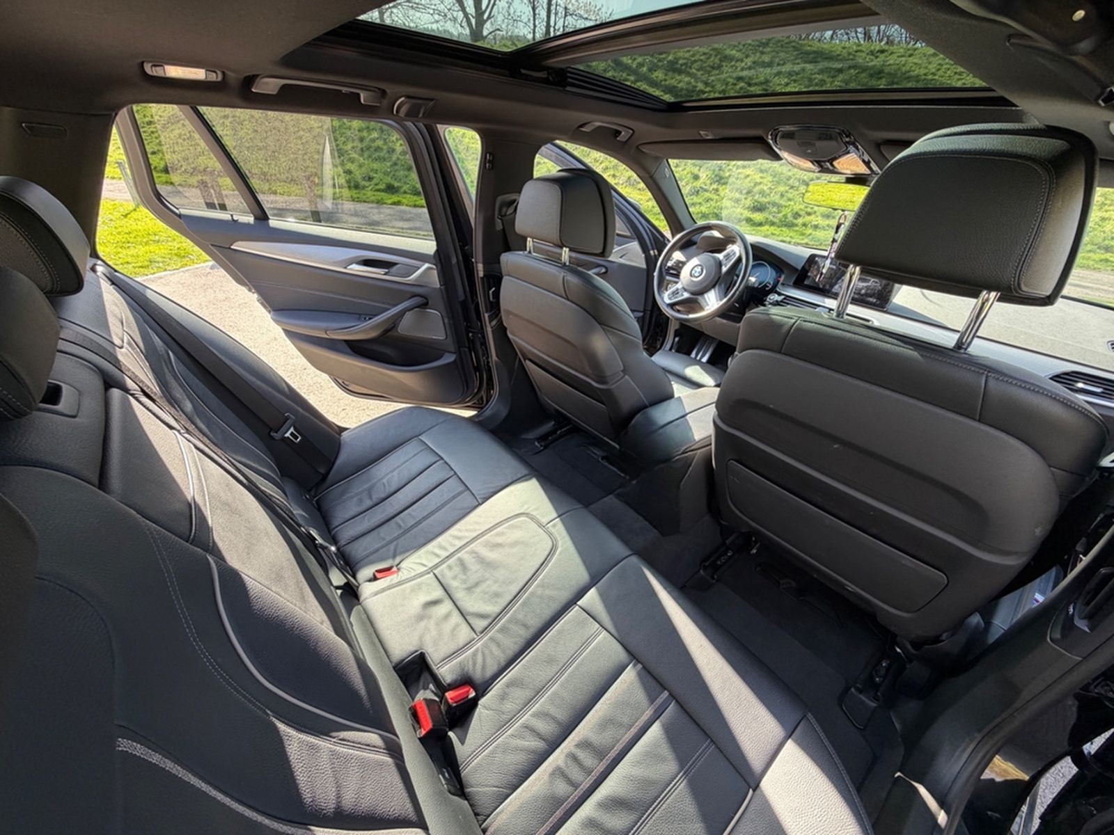 BMW 540d xDrive Touring A - foto 3