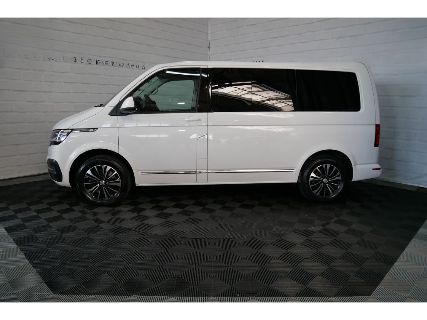 Volkswagen T6.1 Multivan Generation Six LED+Navi+ACC+Camera foto 2
