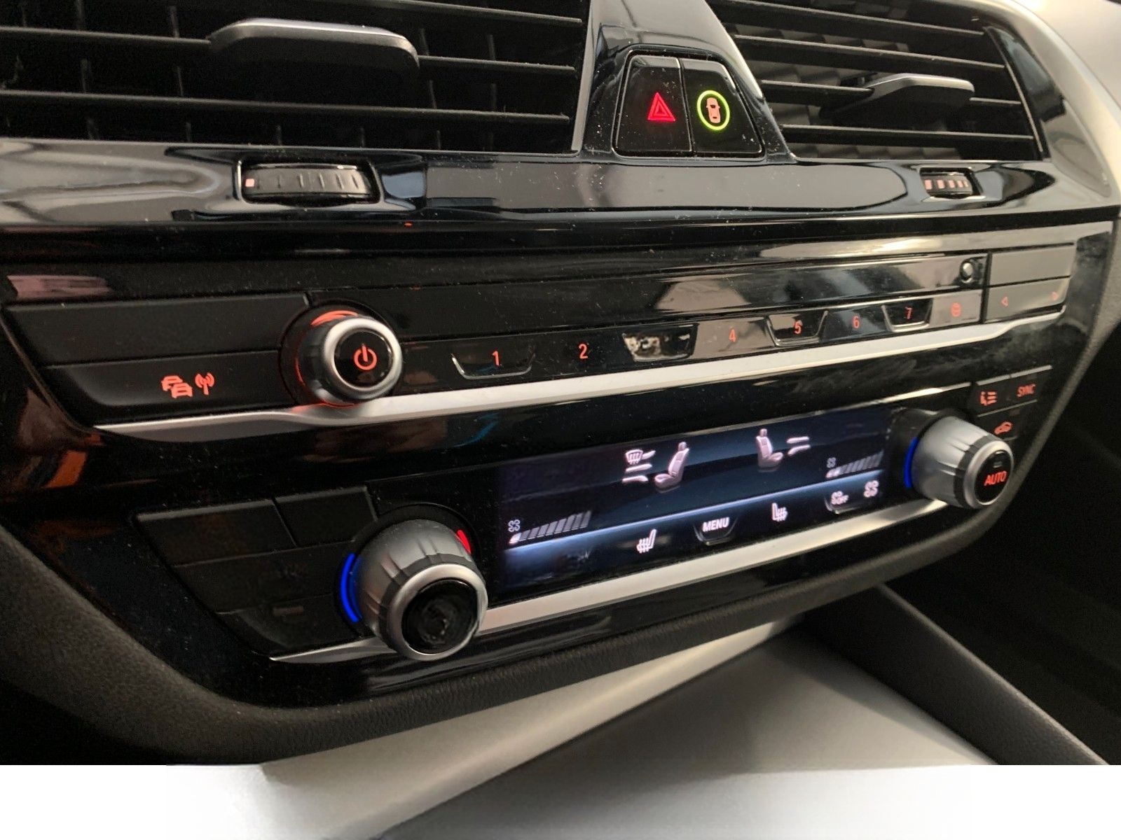 BMW 520 d Touring LED | KAMERA | VOLL-LEDER | AHK foto 10