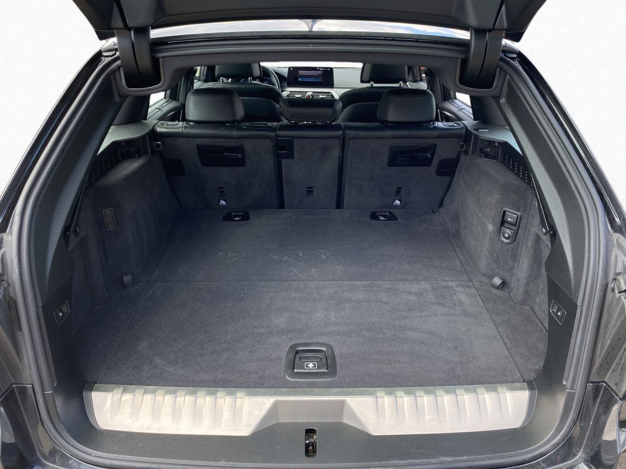 BMW 530e xD  M SPORT T Aut. AHK,Pano,HUD,Laser,DA+ foto 15