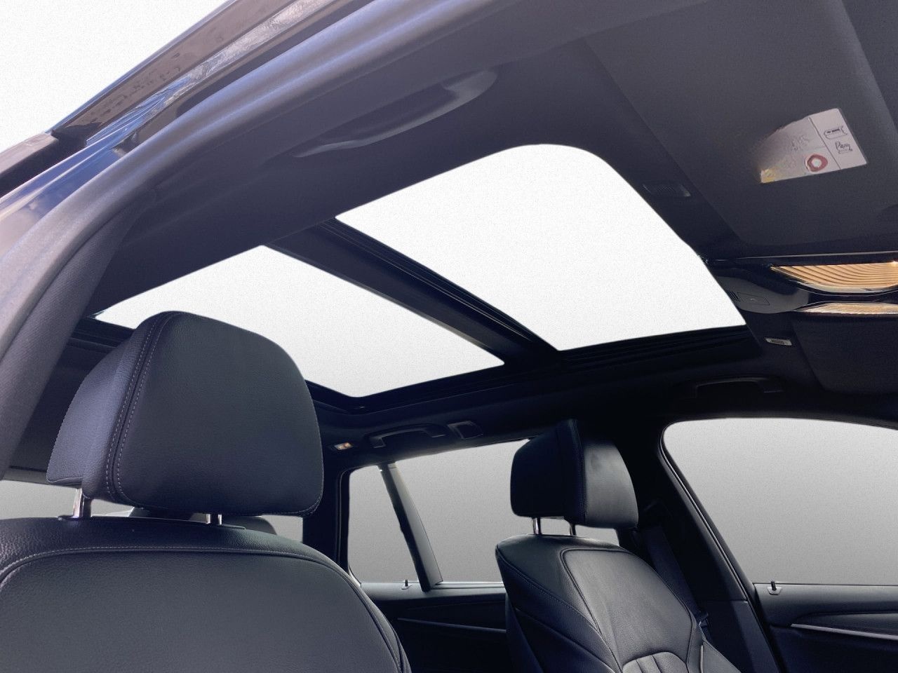 BMW 530e xD  M SPORT T Aut. AHK,Pano,HUD,Laser,DA+ foto 16