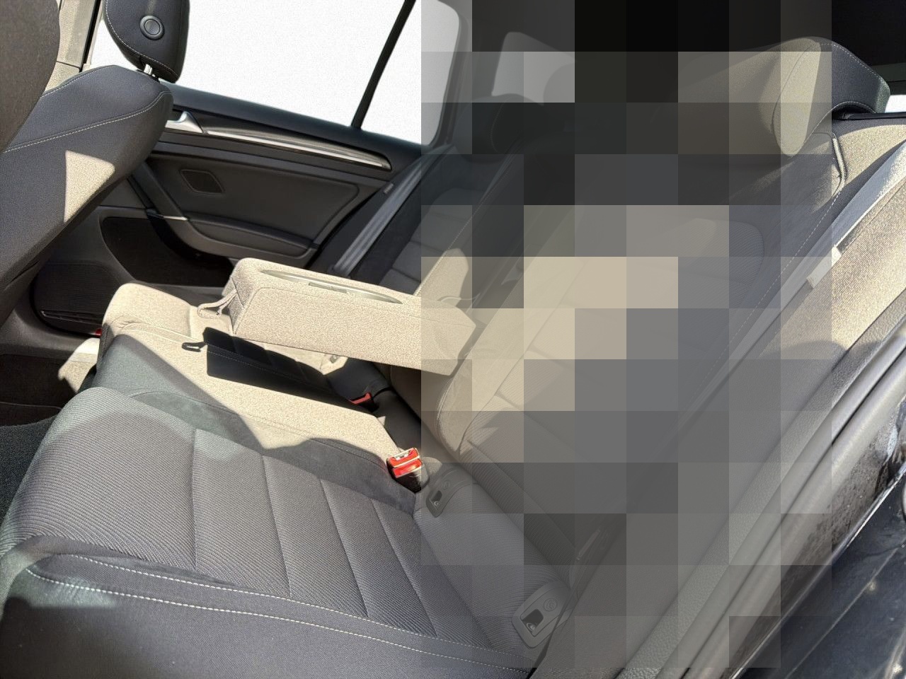 Volkswagen Golf Variant R 2.0 TSI Navi Pano FahrAss+ Kamera foto 11