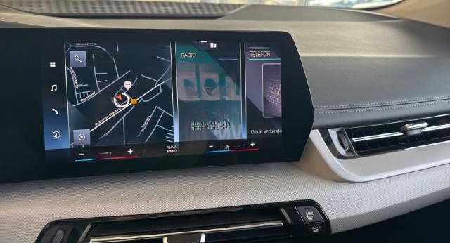 BMW 218 i Park-Assistent HUD Navi Soundsystem LED El foto 10