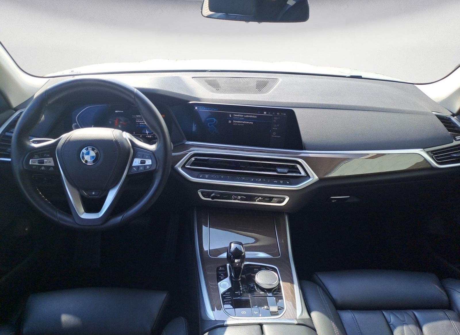 BMW X5 xDrive45e Komfortsitze 20-Zoll Räder Driving  foto 12